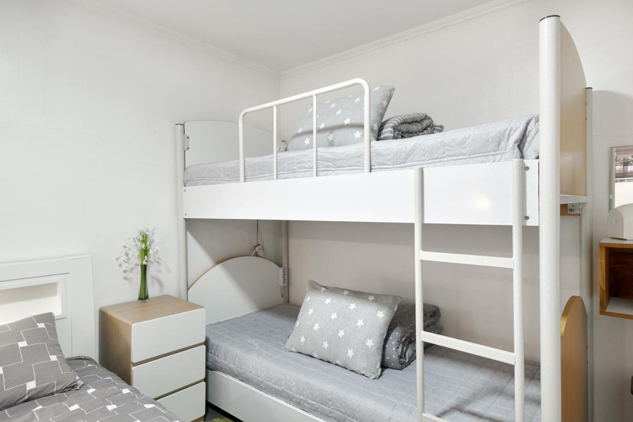 Jun Guesthouse Сеул Екстериор снимка