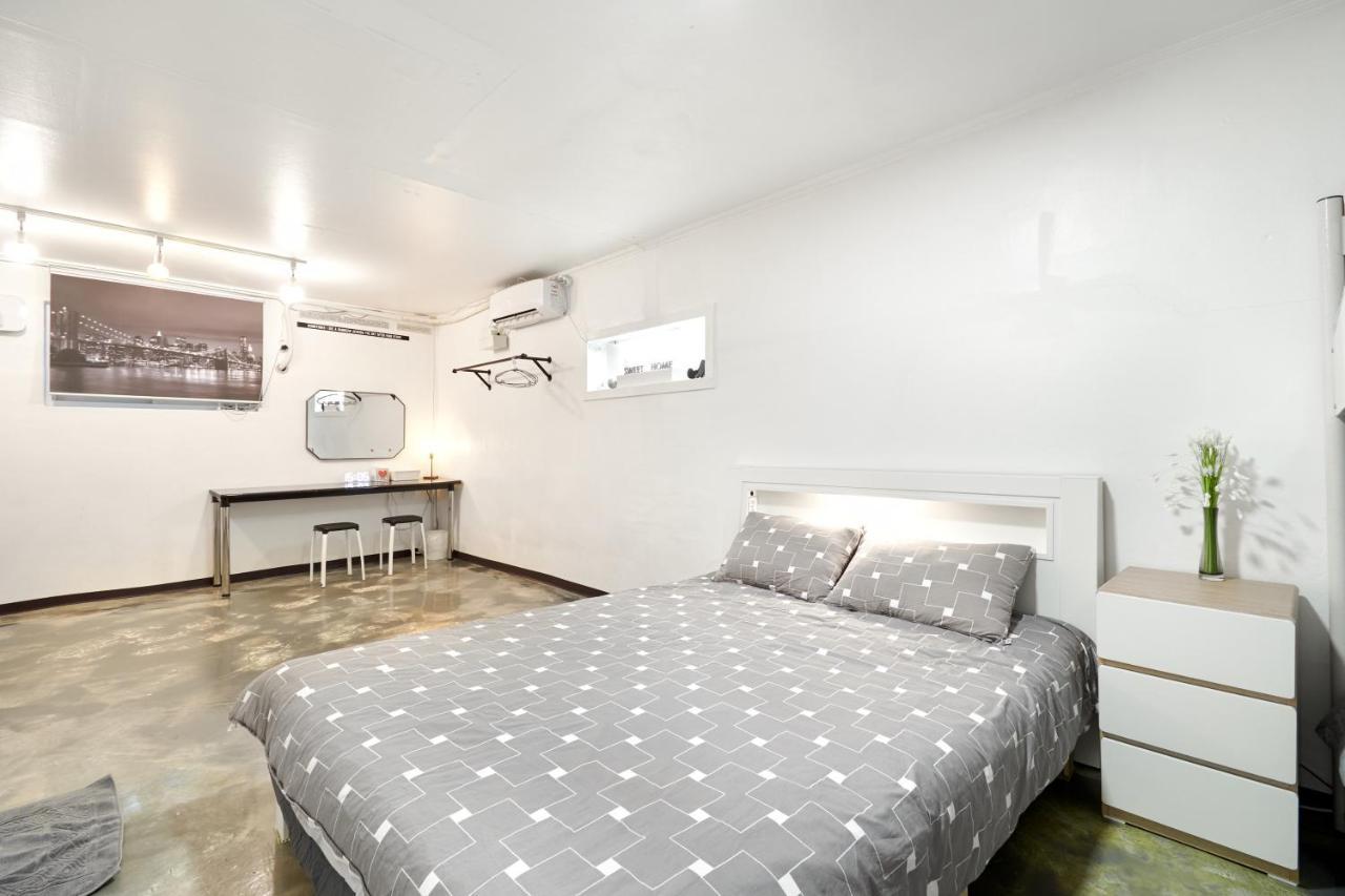 Jun Guesthouse Сеул Екстериор снимка