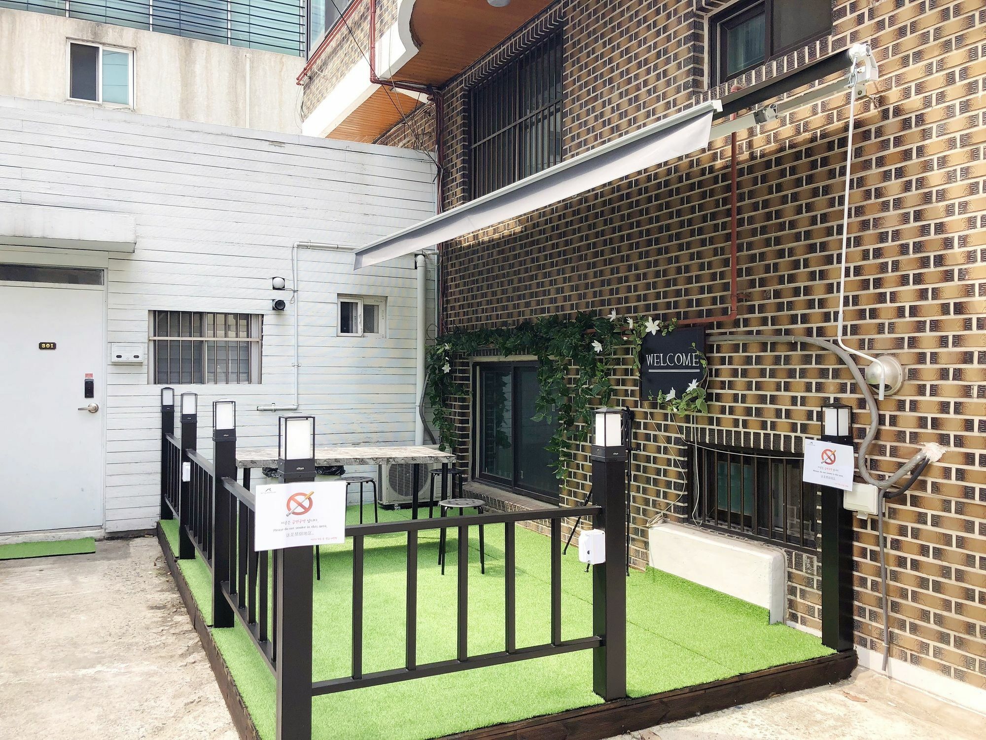 Jun Guesthouse Сеул Екстериор снимка